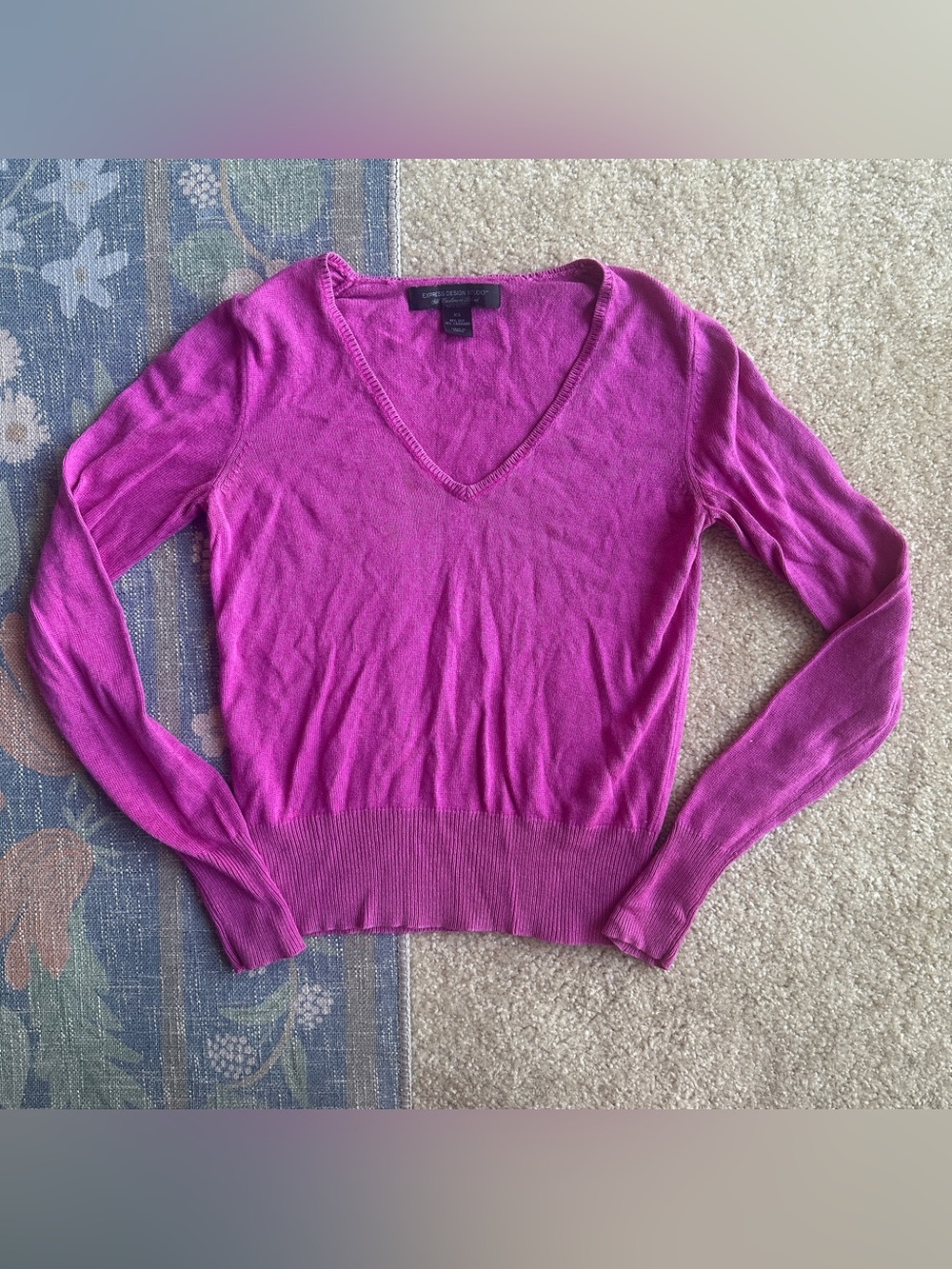 Vintage Express V-Neck Sweater in Bright Fuchsia